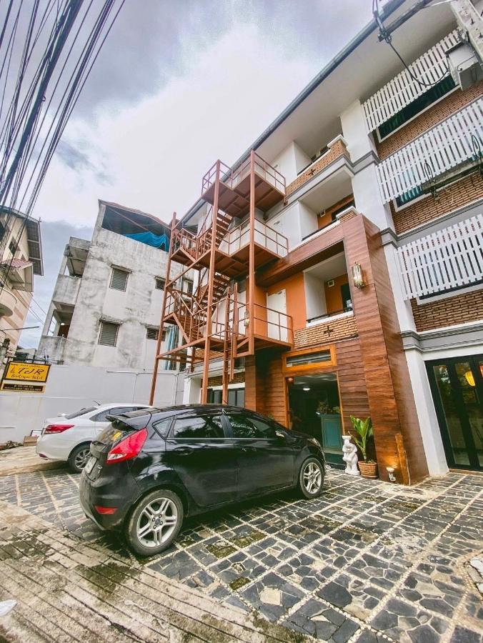 Tjr Boutique Hotel Chiang Mai Exterior foto